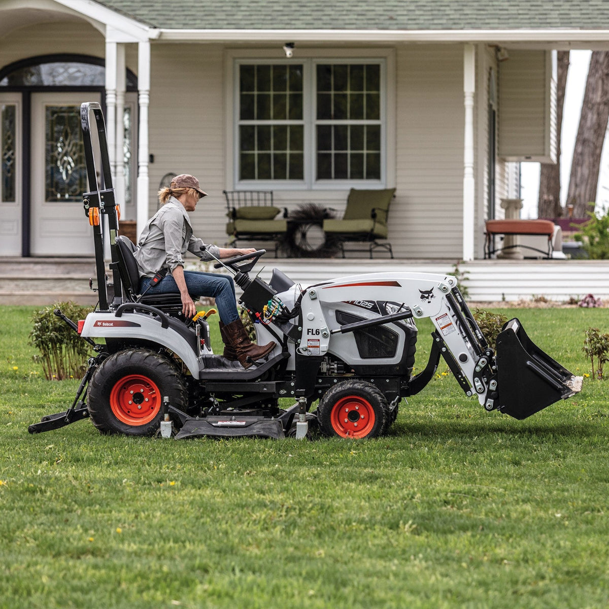 Bobcat_CT1025_Compact_Tractor