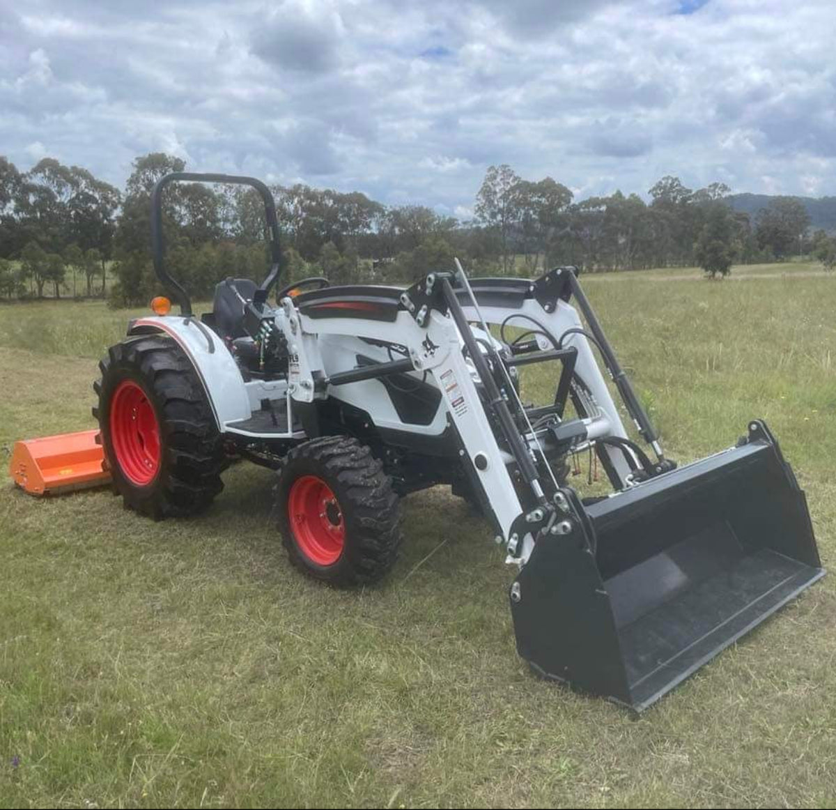 Bobcat_CT4055_Compact_Tractor2