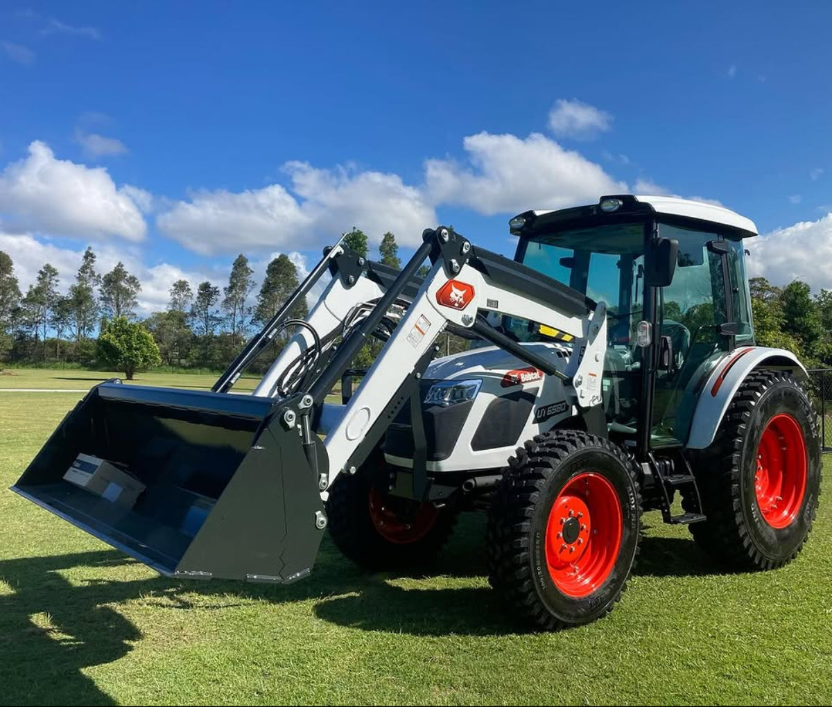 Bobcat_UT6580_Utility_Tractor4