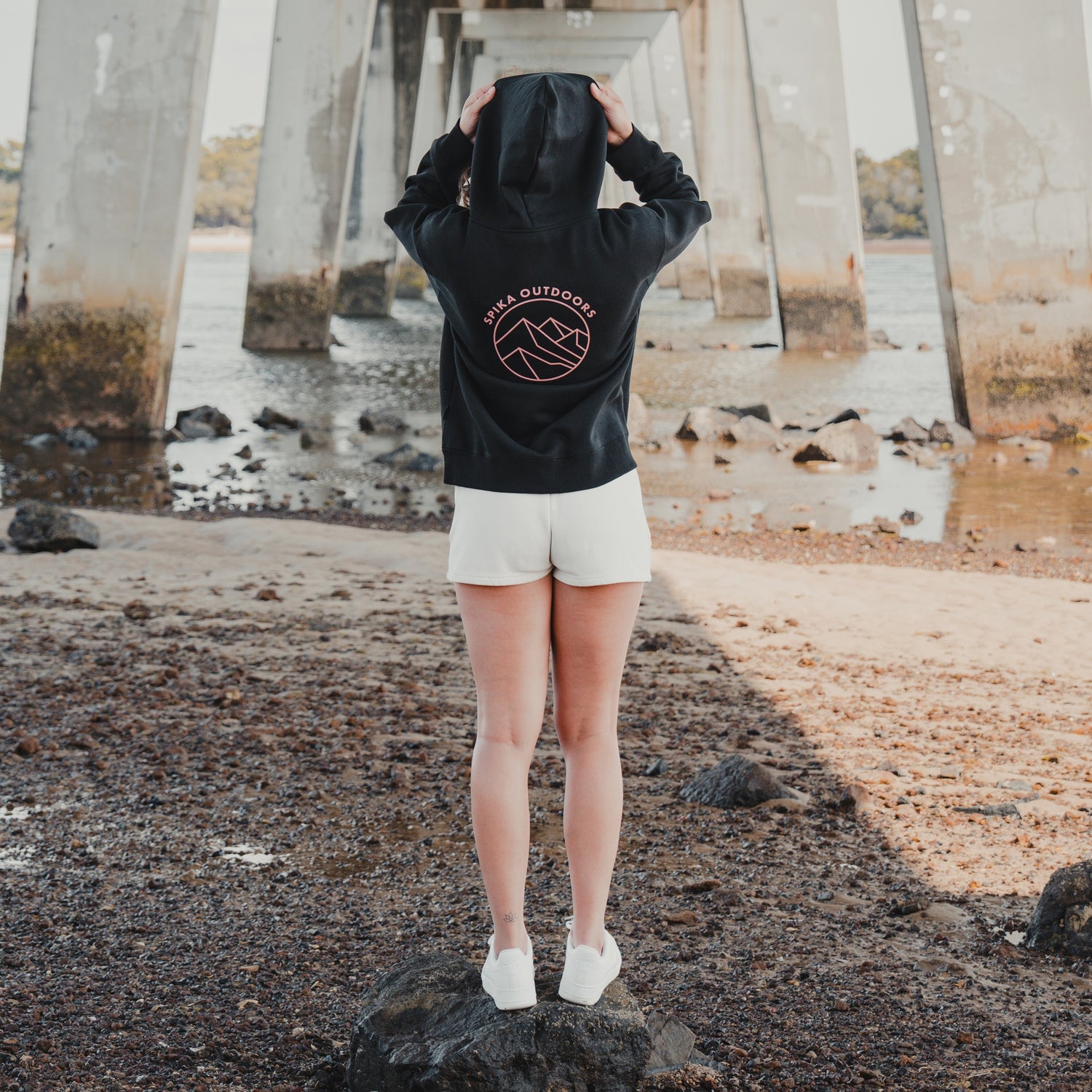 GO CONTOUR HOODIE - WOMENS