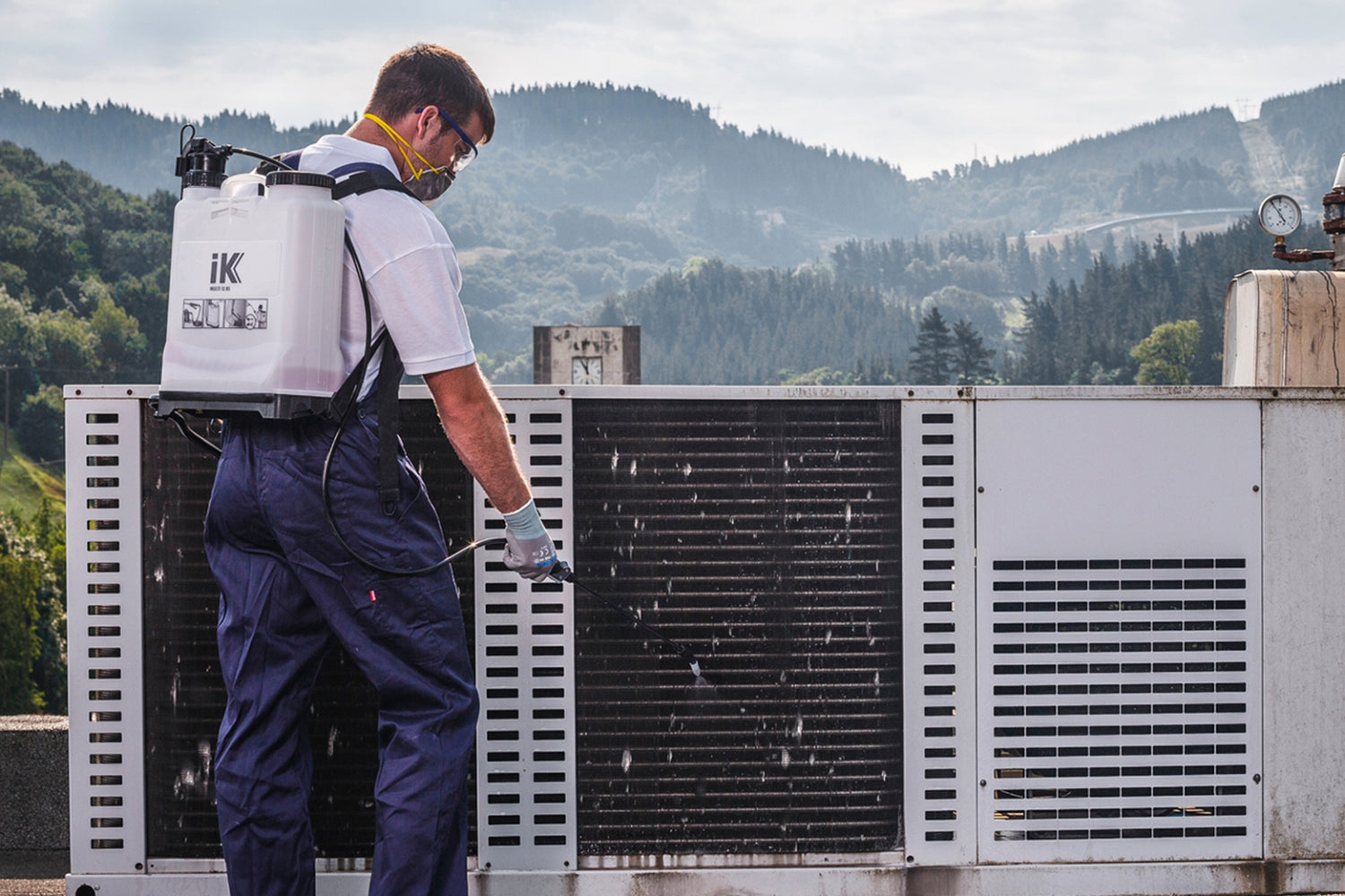 IK 12 L Handheld Industrial Sprayer