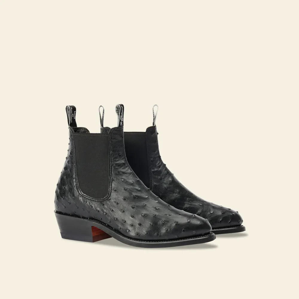 Lady Yearling boot – black ostrich leather