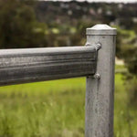 RailTightCattleRailEndBracketsRoundDemo