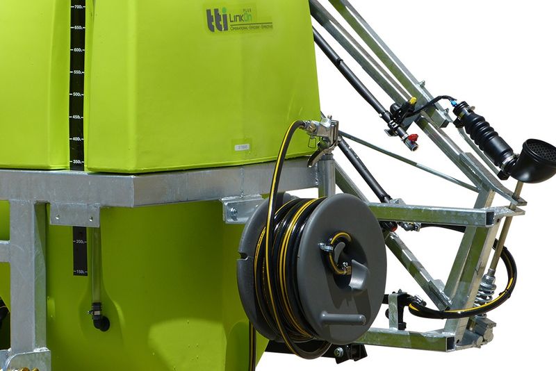 LinkOn Plus 800L   3 Point Linkage with 75Lmin Pump  by TTi